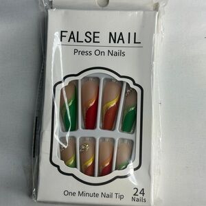 False Nail Press On Nails - Red, Green, Gold